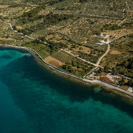 Semesterbostad Magical Island Mirce