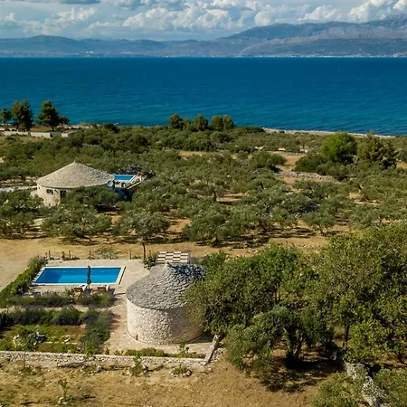 Magical Island Semesterbostad Mirce